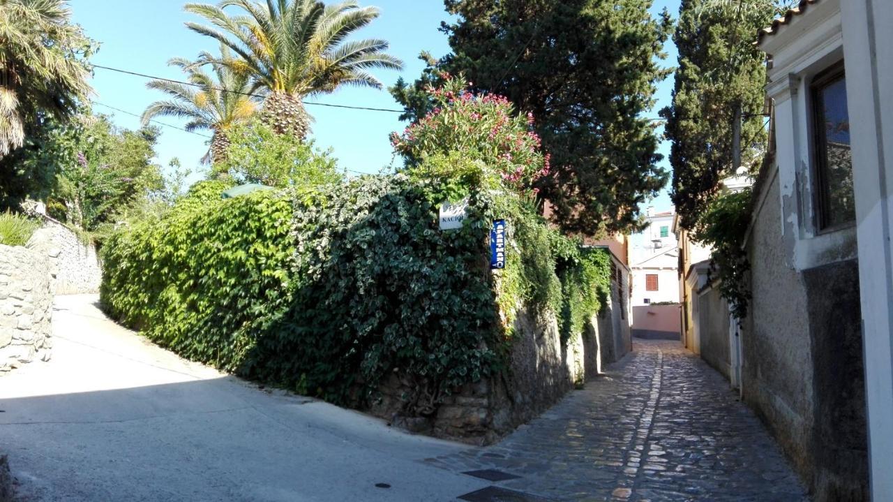 Apartments Veli Lošinj Buitenkant foto
