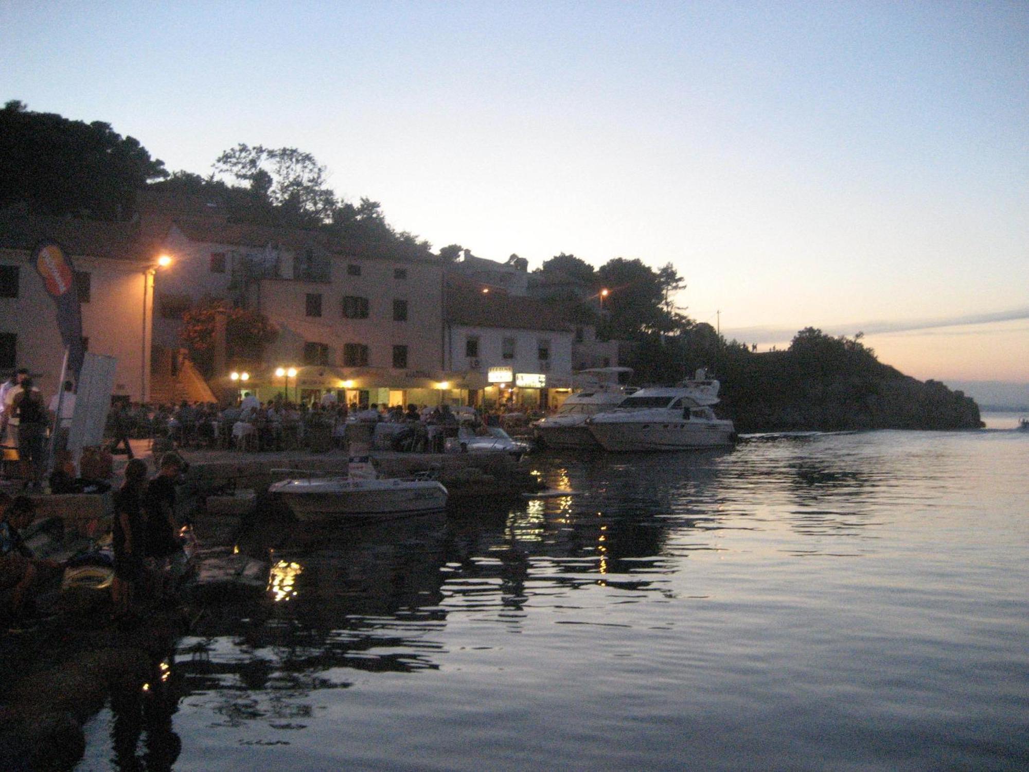Apartments Veli Lošinj Buitenkant foto